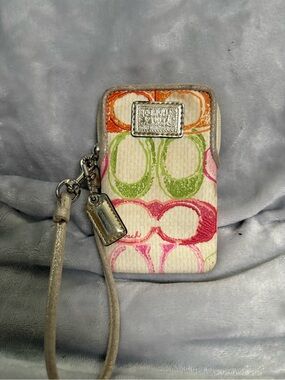 Coach Poppy Signature “Dream C” canvas wristlet wallet phone pouch - Y2K Vintage